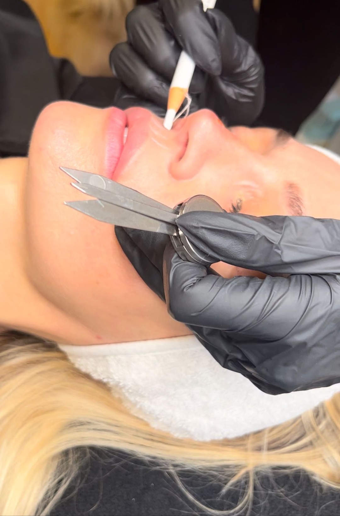 Esthetique Privé #beograd Trajna šminka Trajna šminka usana - PHILIPPS