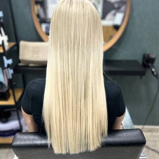 Nega i lepota NS 1 #novisad Pramenovi Balayage paket: pramenovi + preliv + OLAPLEX + šišanje + fen