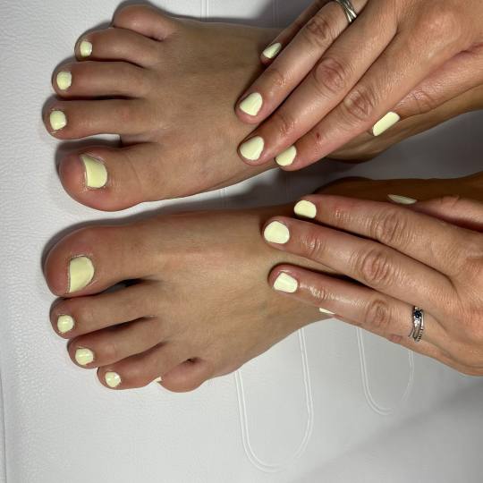 Princess beauty #nis Estetski pedikir Estetski pedikir + gel lak
