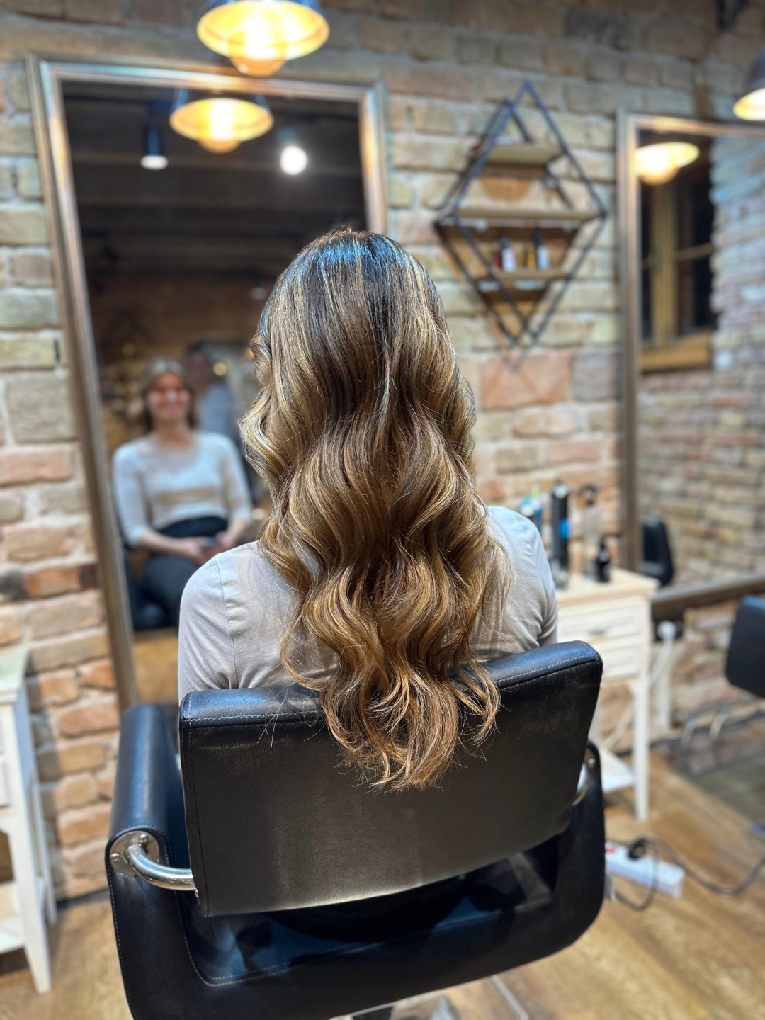 Vanity Hair #beograd Pramenovi Balayage / Pramenovi + preliv + feniranje - duga kosa
