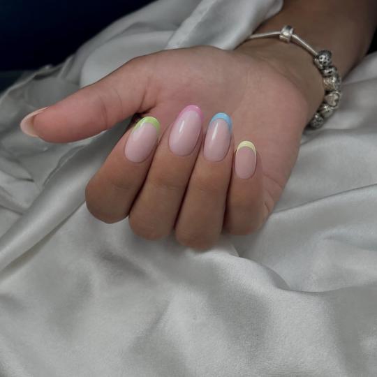 Beauty Code by Nela #novisad Lakiranje noktiju French - dodatak uz uslugu