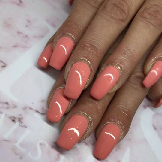 Mademoiselle Beauty #beograd Ojačavanje noktiju Korekcija ojačavanja noktiju gelom - M dužina - r