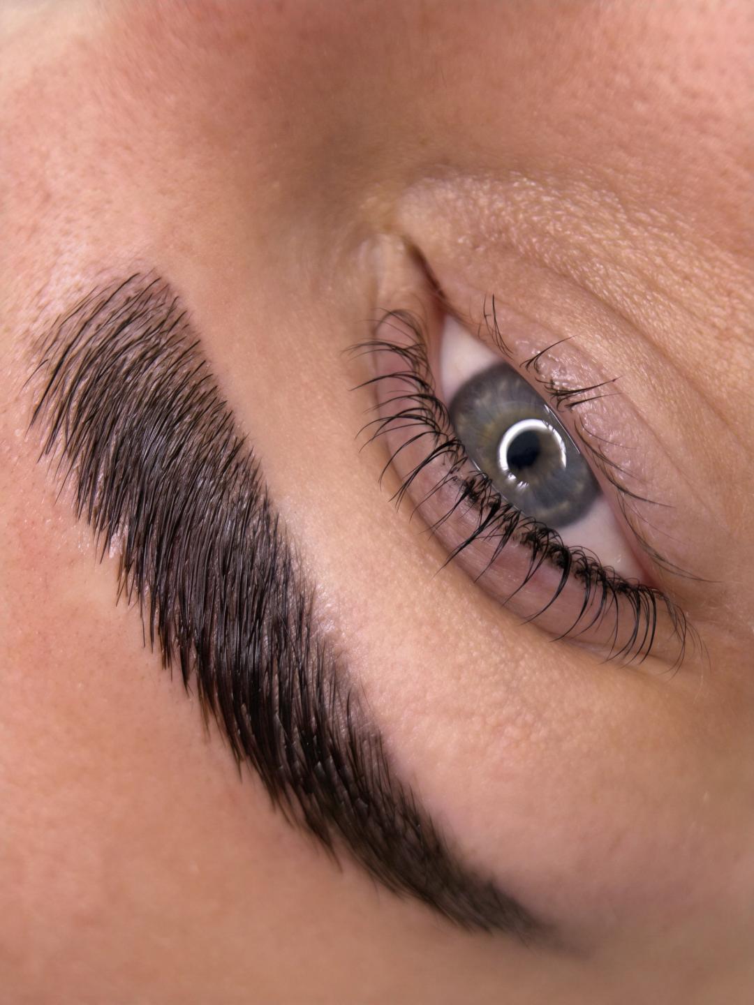 Brow lift + lash lift - Studio Artistry, Beograd Obrve Lice Obrve, Beograd, Zvezdara