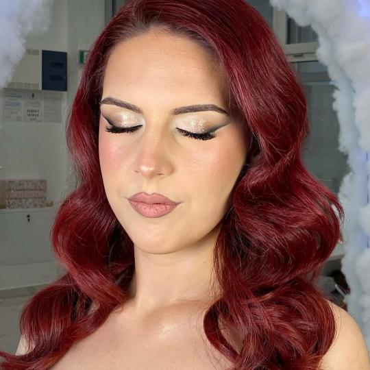 Evels Beauty #nis Make-up / šminkanje Profesionalno šminkanje + veštačke trepavice