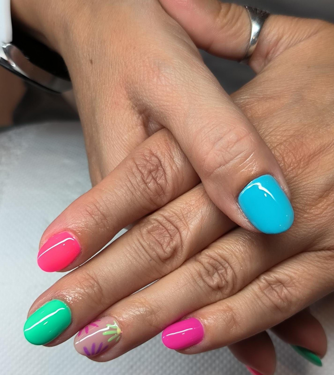 Bibi beauty centar #beograd Ukrašavanje noktiju Gel lak + nail art