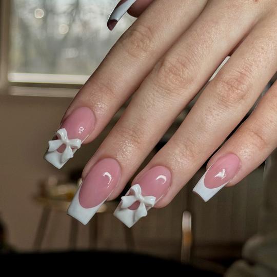 Safir Beauty Lounge #beograd Korekcija noktiju Korekcija noktiju - L dužina