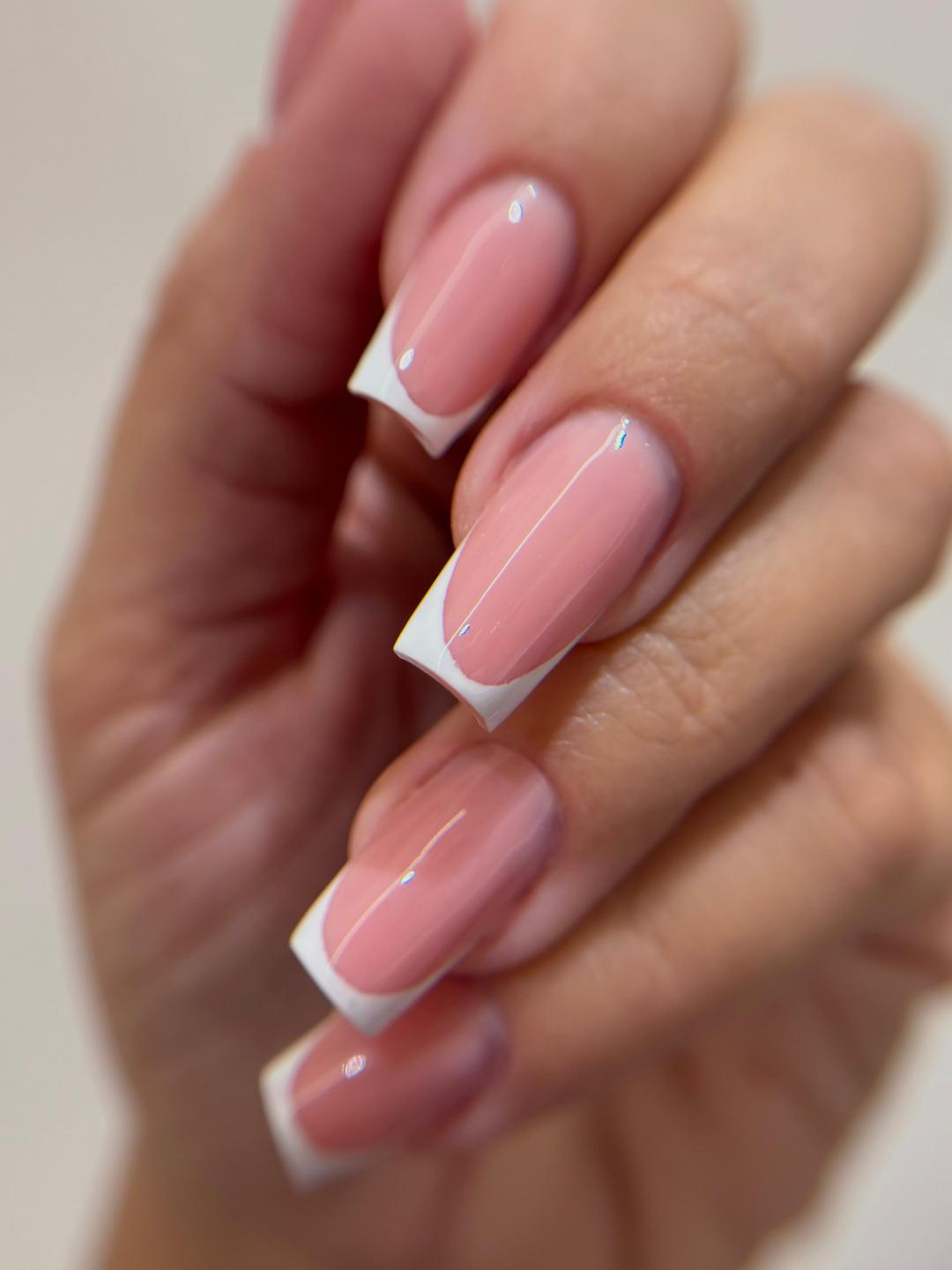 Butik Lepote #beograd Korekcija noktiju Korekcija noktiju gel boja ili frenc + aparatni manikir - L dužina