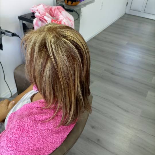 Sv. Mina #beograd Ombre, sombre, balayage Pramenovi - kosa srednje dužine Pramenovi sisanje i fenir