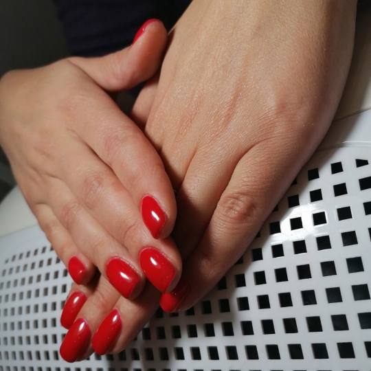 Salon Klinik #beograd Manikir Manikir + estetski pedikir + gel lak