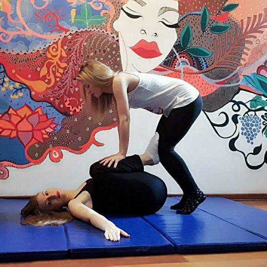 Happy Fitness Studio #beograd Opšta masaža IZVANREDNE PREDNOSTI YOGA MASAŽE
✔Posle serije yoga 
