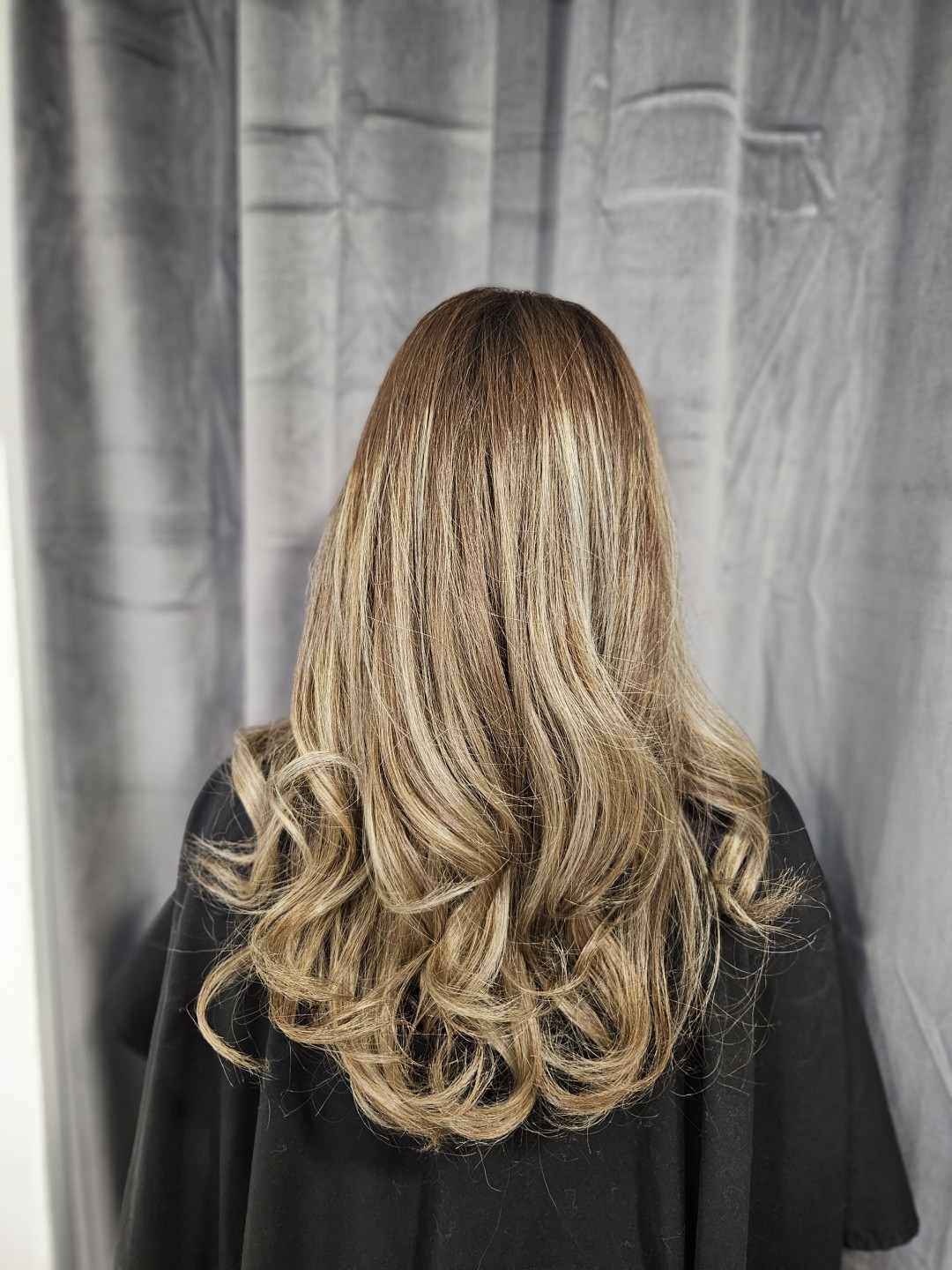 Butik Lepote #beograd Ombre, sombre, balayage Balayage / Kontra balayage - kosa preko polovine leđa