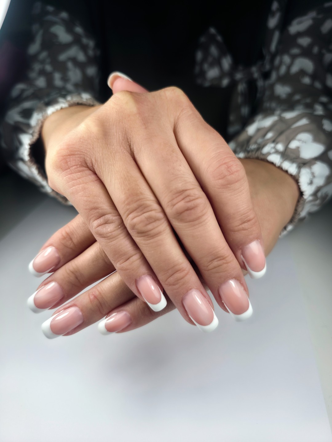 Korekcija izlivanja noktiju gelom - M dužina - Mademoiselle Natalie studio, Beograd Izlivanje noktiju Nokti Izlivanje noktiju, Beograd, Novi Beograd Arena