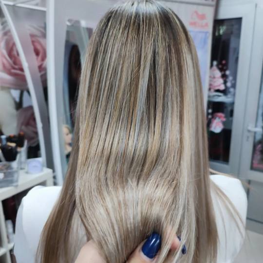 Make Up Jaca #beograd Pramenovi Pramenovi na foliju 1 boja - duga kosa