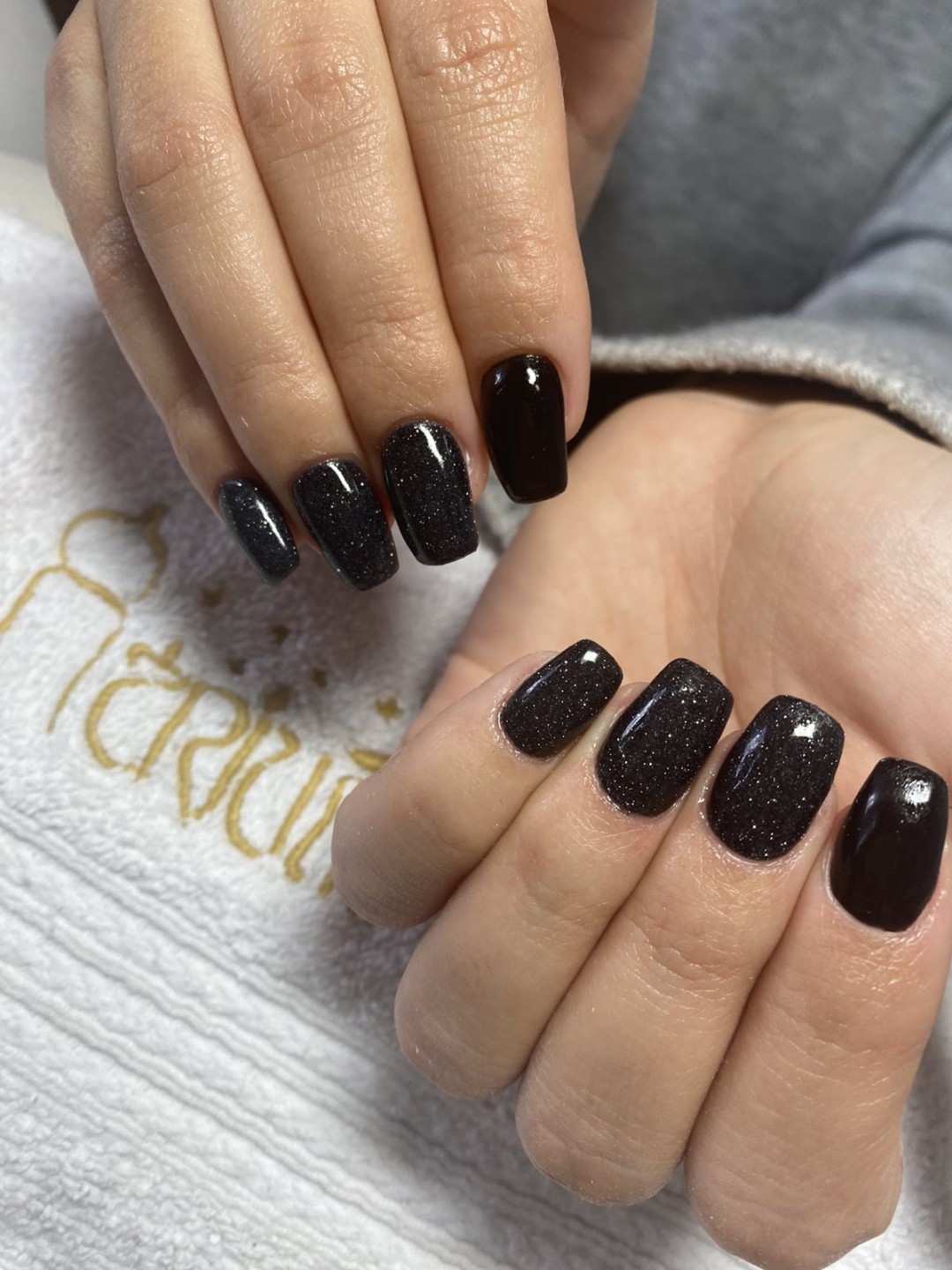 Atrium Salon #novisad Ojačavanje noktiju Ojačavanje noktiju gelom