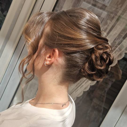 AN'REAL HAIR STUDIO #beograd Svečane i frizure za svadbu Svečana frizura - duga kosa