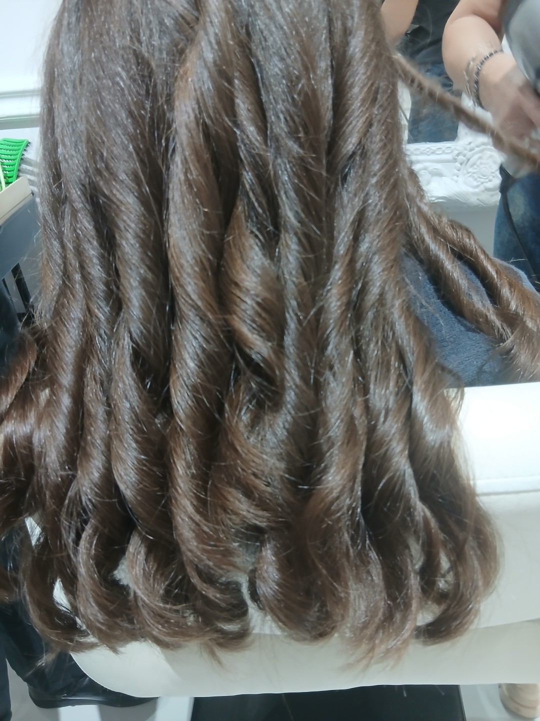 Dve mace 2 #beograd Feniranje i stilizovanje Feniranje na lokne - duga kosa