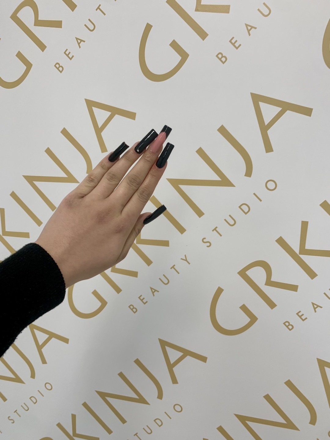 Izlivanje noktiju gelom - dugi nokti - Grkinja Beauty Studio, Kruševac Izlivanje noktiju Nokti Izlivanje noktiju, Kruševac, Centar