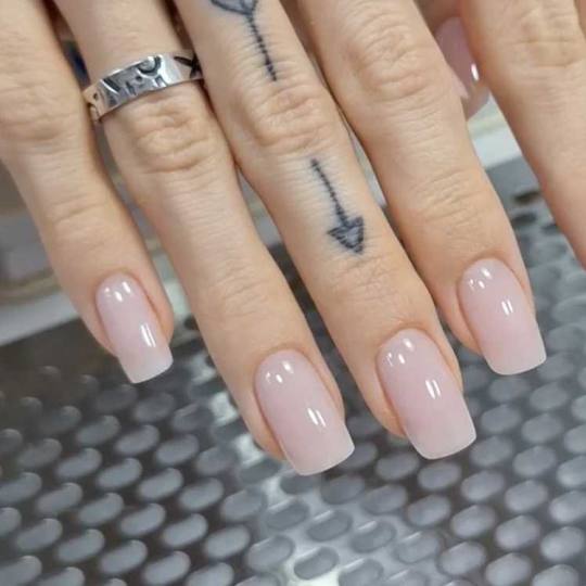Vidiv #novisad Manikir Paket - S / M dužina noktiju, gel lak / Комплекс Короткие н