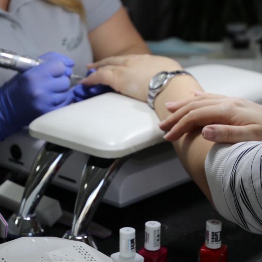 Estetik MPL 87 #beograd Manikir Manikir