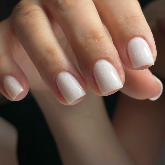 Nails Studio #beograd Ojačavanje noktiju Gel lak / rubber baza