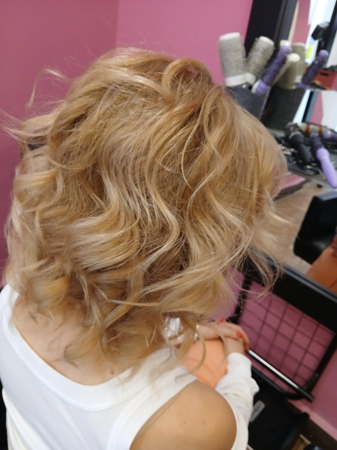 Sv. Mina, Beograd LookBook