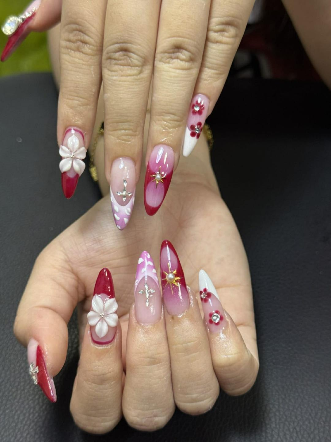 Saigon Beauty #novisad Izlivanje noktiju Izlivanje noktiju gelom - M dužina