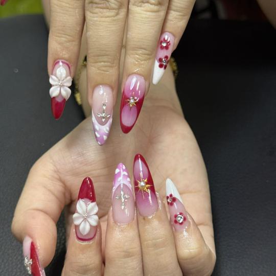 Saigon Beauty #novisad Izlivanje noktiju Izlivanje noktiju gelom - M dužina