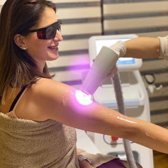 D&D Beauty Center #beograd Laserska epilacija Laserska epilacija celih ruku + pazuha - za dame