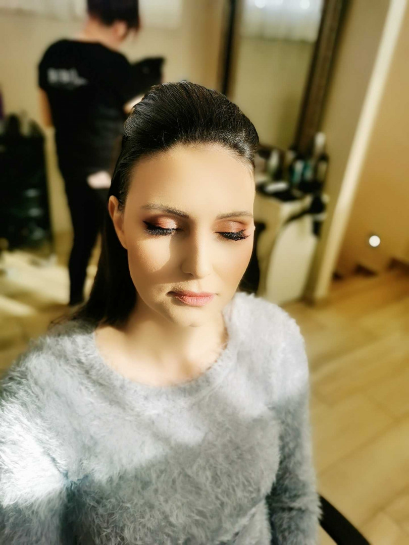 Bibi beauty centar #beograd Make-up / šminkanje Profesionalno šminkanje + veštačke trepavice