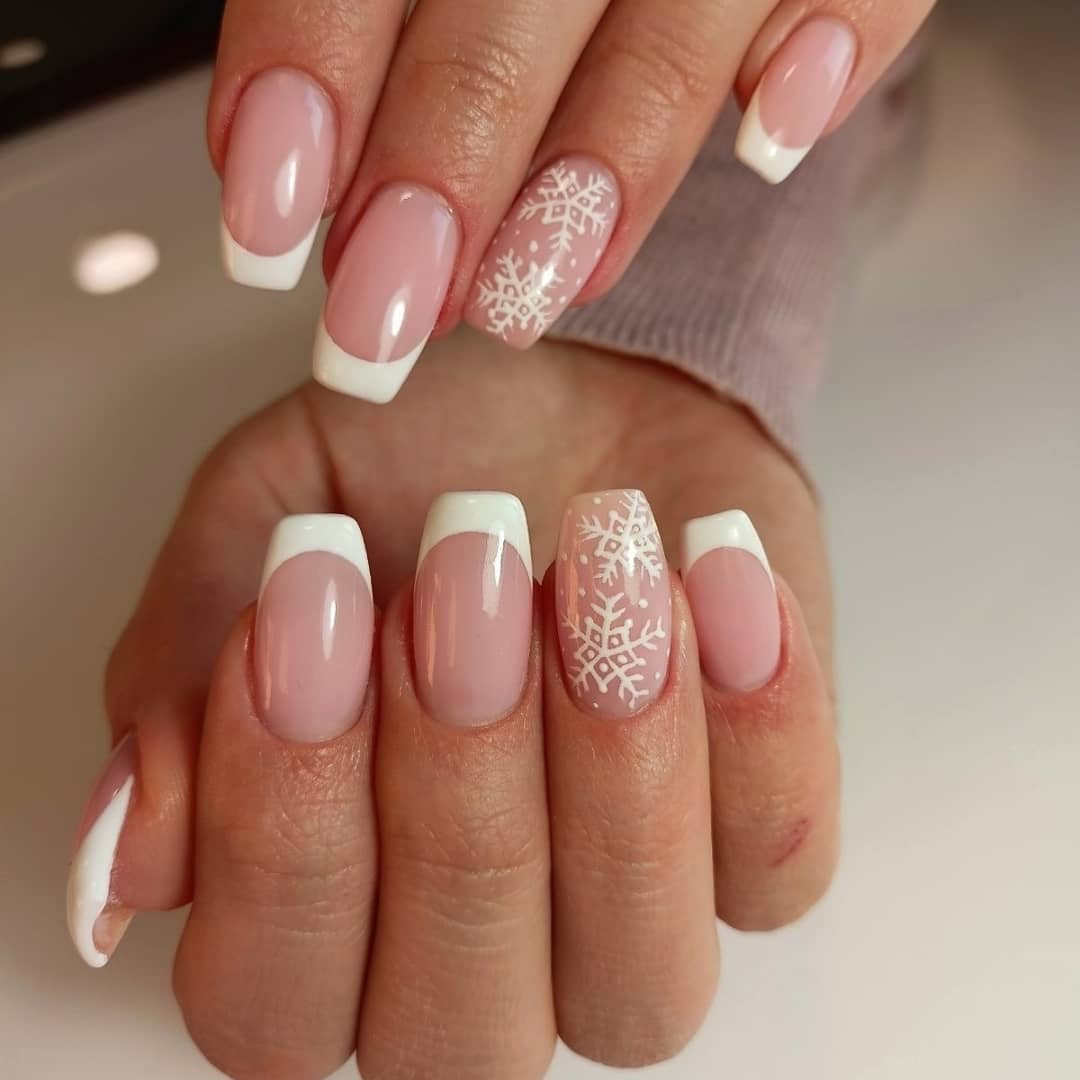 Nail office - TC BIG Rakovica #beograd Korekcija noktiju Korekcija noktiju gelom + french - S dužina