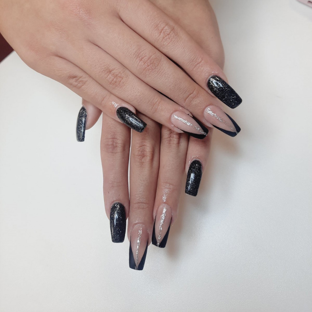 Izlivanje noktiju gelom - dugi nokti - Grkinja Beauty Studio, Kruševac Izlivanje noktiju Nokti Izlivanje noktiju, Kruševac, Centar