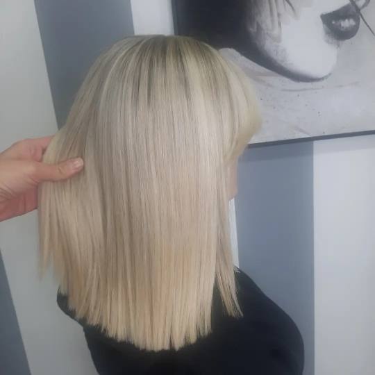 Hair studio mii #beograd Pramenovi Pramenovi na foliju - kosa srednje dužine