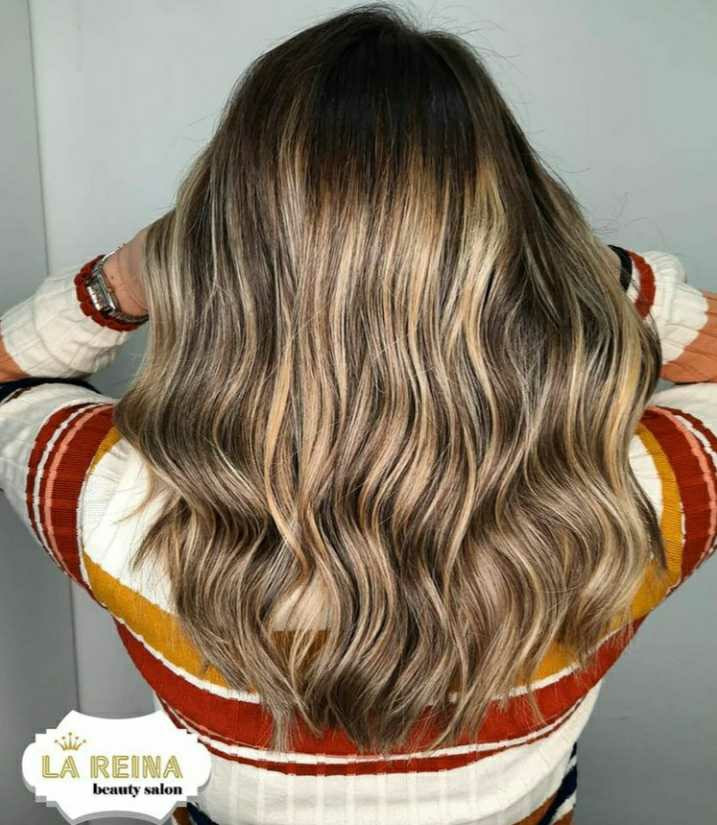 La Reina #beograd Pramenovi Balayage - kosa srednje dužine