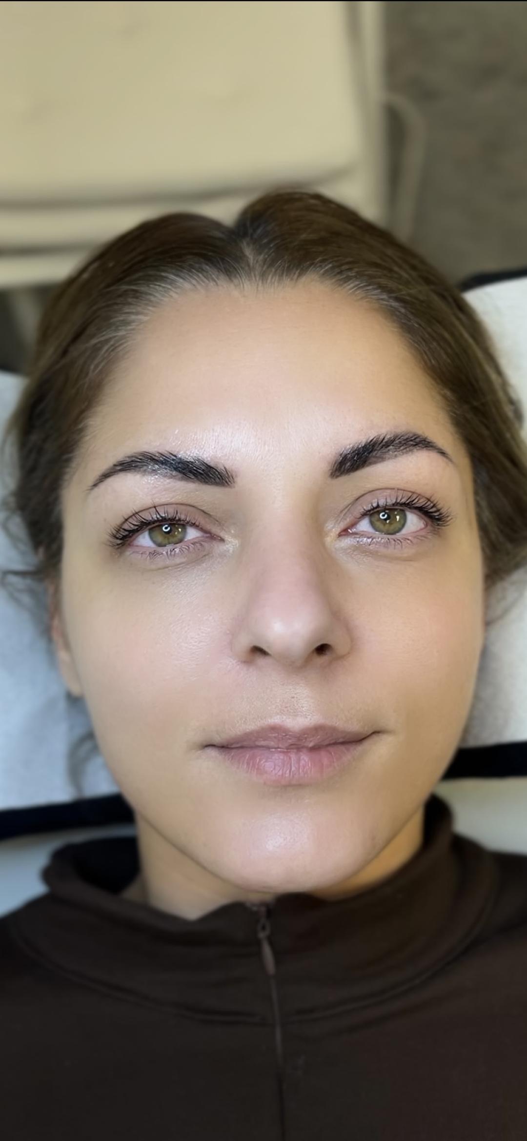 Artist Alex Studio #nis Obrve Lash + brow lift sa farbanjem obrva