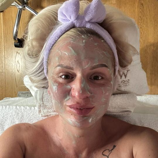 Glow Holistic Studio #beograd Masaža lica Reviderm-Energy Vital Phyt's 75 min Reviderm Phyt&ap