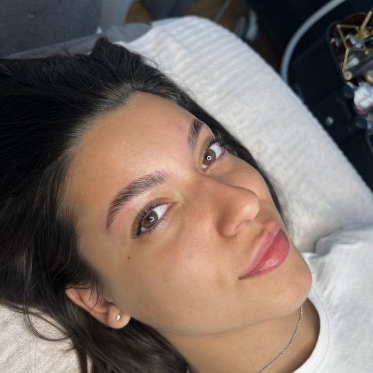 Maison de mi #beograd Obrve Brow lift + lash lift