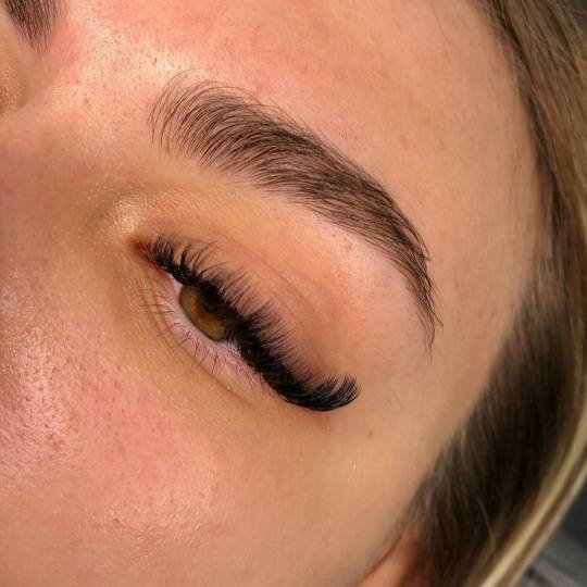 Miss Lash #beograd Nadogradnja trepavica Nadogradnja trepavica - mix tehnika