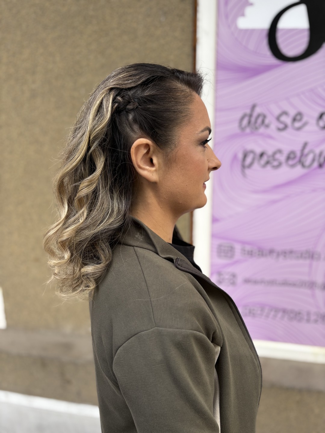 Beauty studio S #novisad Svečane i frizure za svadbu Svečana frizura - kosa srednje dužine