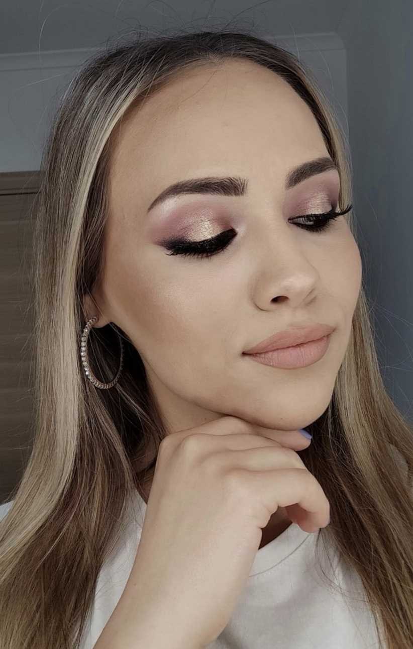 Contessa #novisad Make-up / šminkanje Profesionalno šminkanje + veštačke trepavice