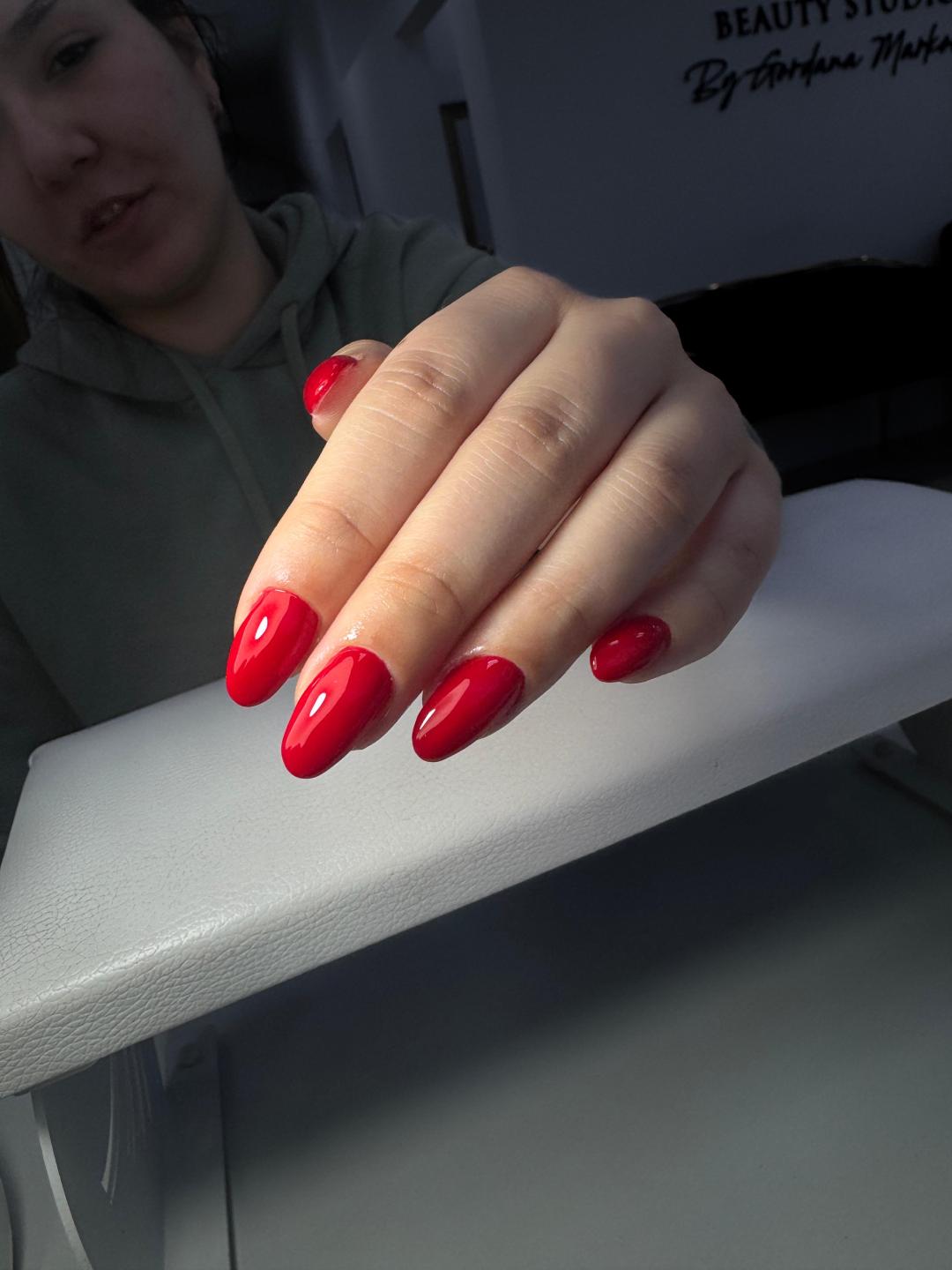 GM Beauty studio #beograd Izlivanje noktiju Korekcija noktiju - M dužina