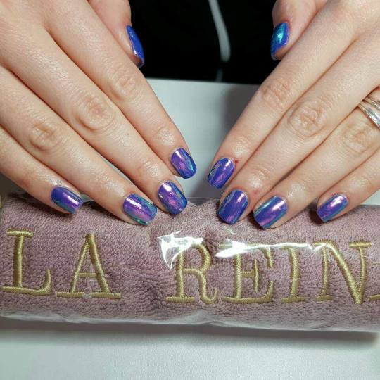 La Reina #beograd Gel lak Gel lak - ruke + noge #gellak #aurora