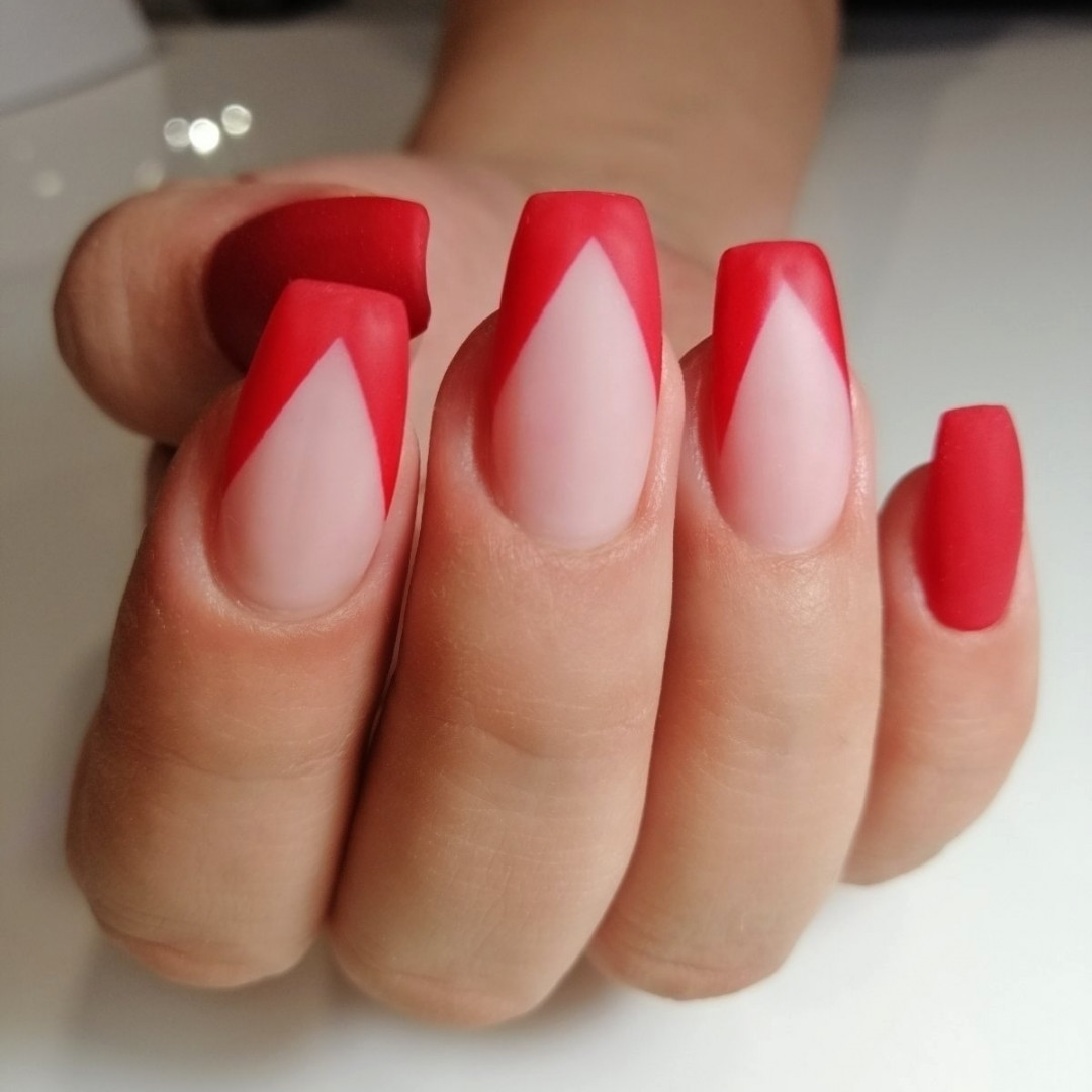 Nail office - TC BIG Rakovica #beograd Korekcija noktiju Korekcija noktiju gelom + french - S dužina