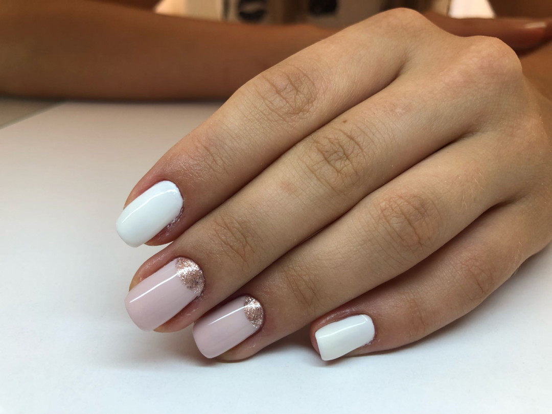 Mademoiselle Beauty #beograd Gel lak Gel lak - ruke sa aparatnim manikirom
