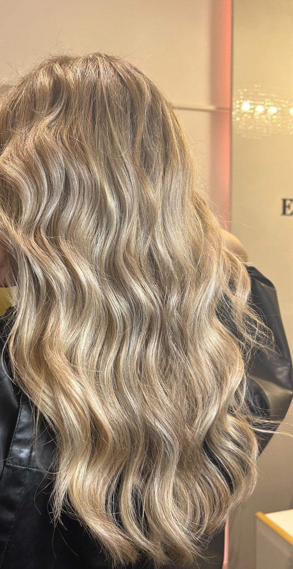 Esthetique Privé #beograd Pramenovi GOLDWELL Površinski pramenovi + preliv + feniranje - duga kosa