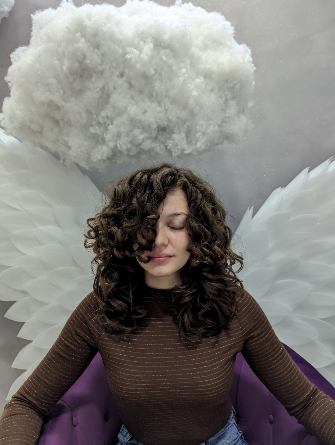 Šišanje kovrdžave kose + sušenje difuzorom - Angels, Novi Sad Žensko šišanje Frizerski saloni Žensko šišanje, Novi Sad, Centar - Stari grad