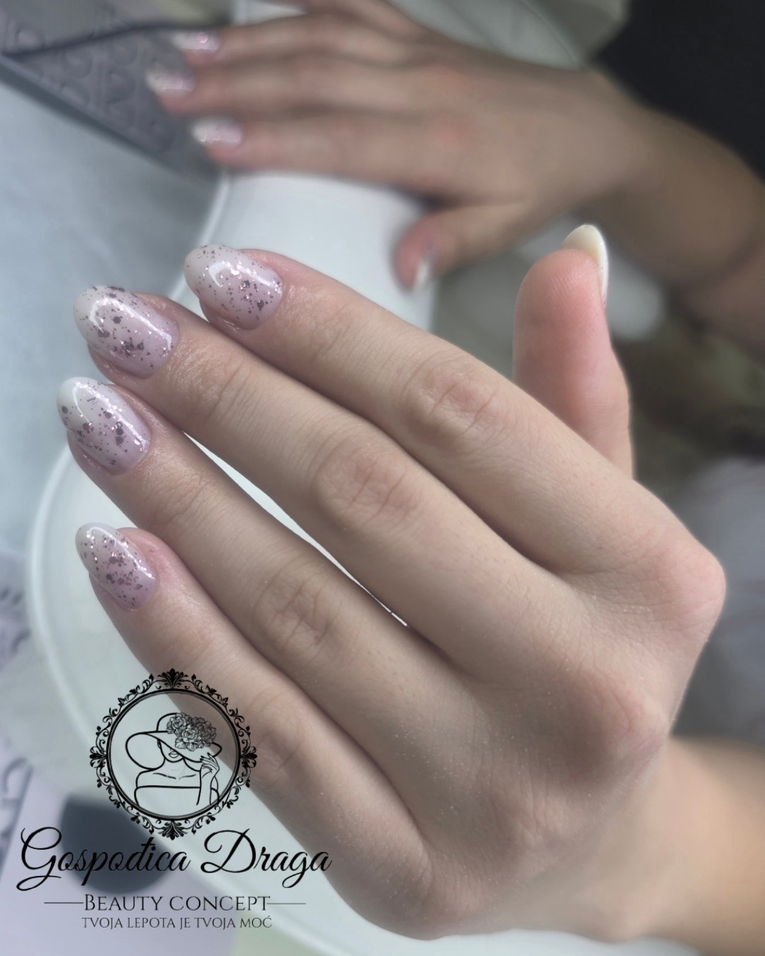 Gospođica Draga #novisad Ojačavanje noktiju Ojačavanje noktiju gelom