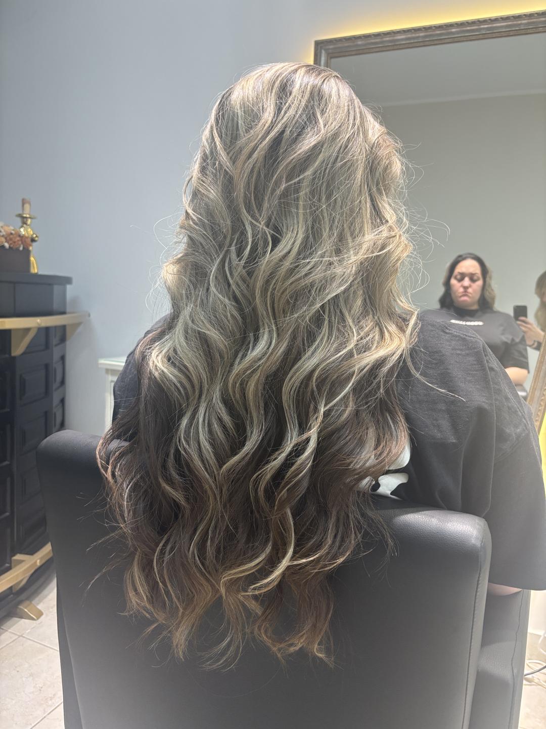 Feniranje na talase - duga kosa - Atelier Kat, Beograd Feniranje i stilizovanje Frizerski saloni Feniranje i stilizovanje, Beograd, Mirijevo