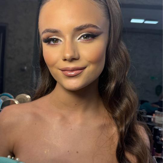 Beauty by Ivona Plus #nis Make-up / šminkanje Profesionalna večernja / dnevna šminka - sa trepavi
