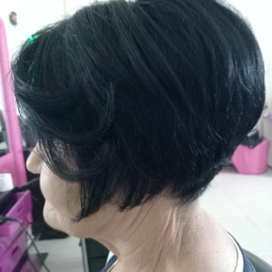 Sanja lux #nis Žensko šišanje Žensko šišanje - kratka kosa Stepenasti bob!