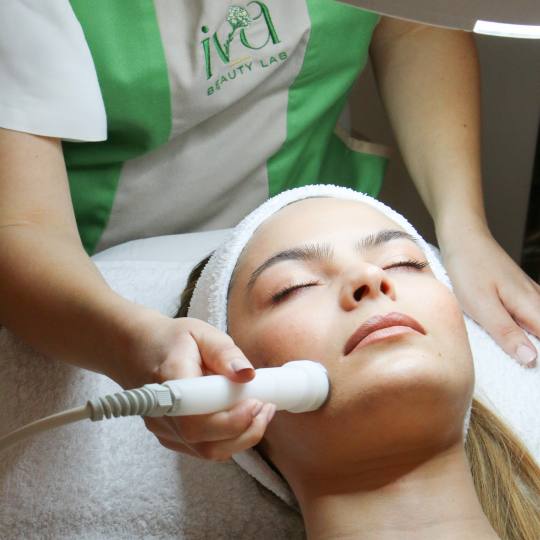 Iva Beauty Lab 2 #beograd Tretman lica Higijenski tretman lica + hemijski piling + mezoterapija Mezo